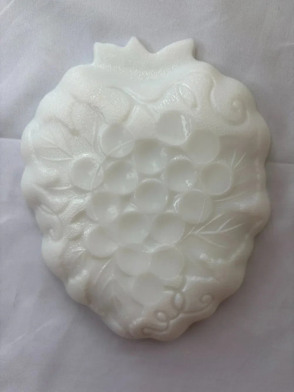 Vintage Milk Glass Grape & Leaf Dishes Set of 3 Embossed Scalloped Fruit Shape